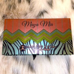 Anastasia Beverly Hills Maya Mia Palette